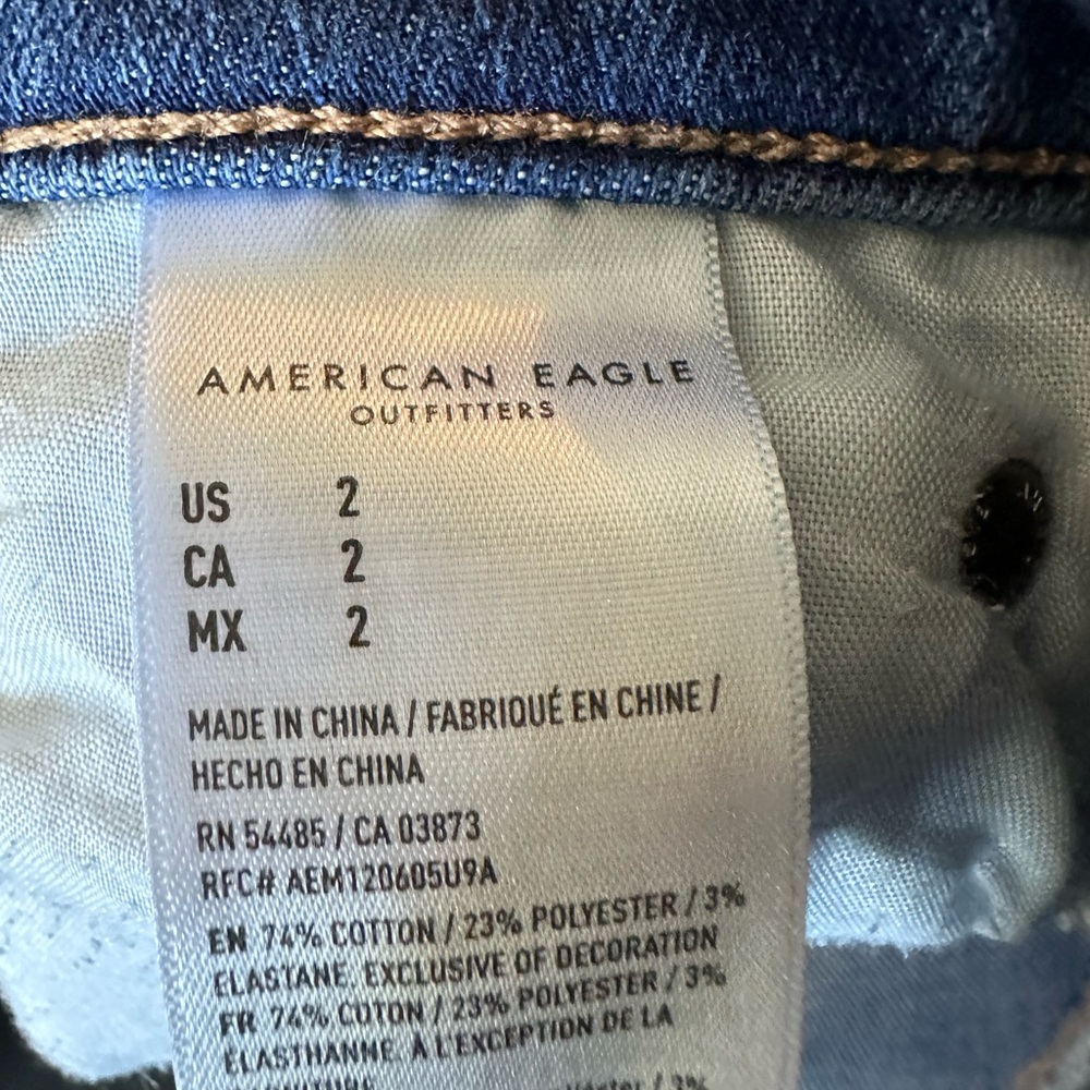 American Eagle Midi Shorts - Picture 4 of 4